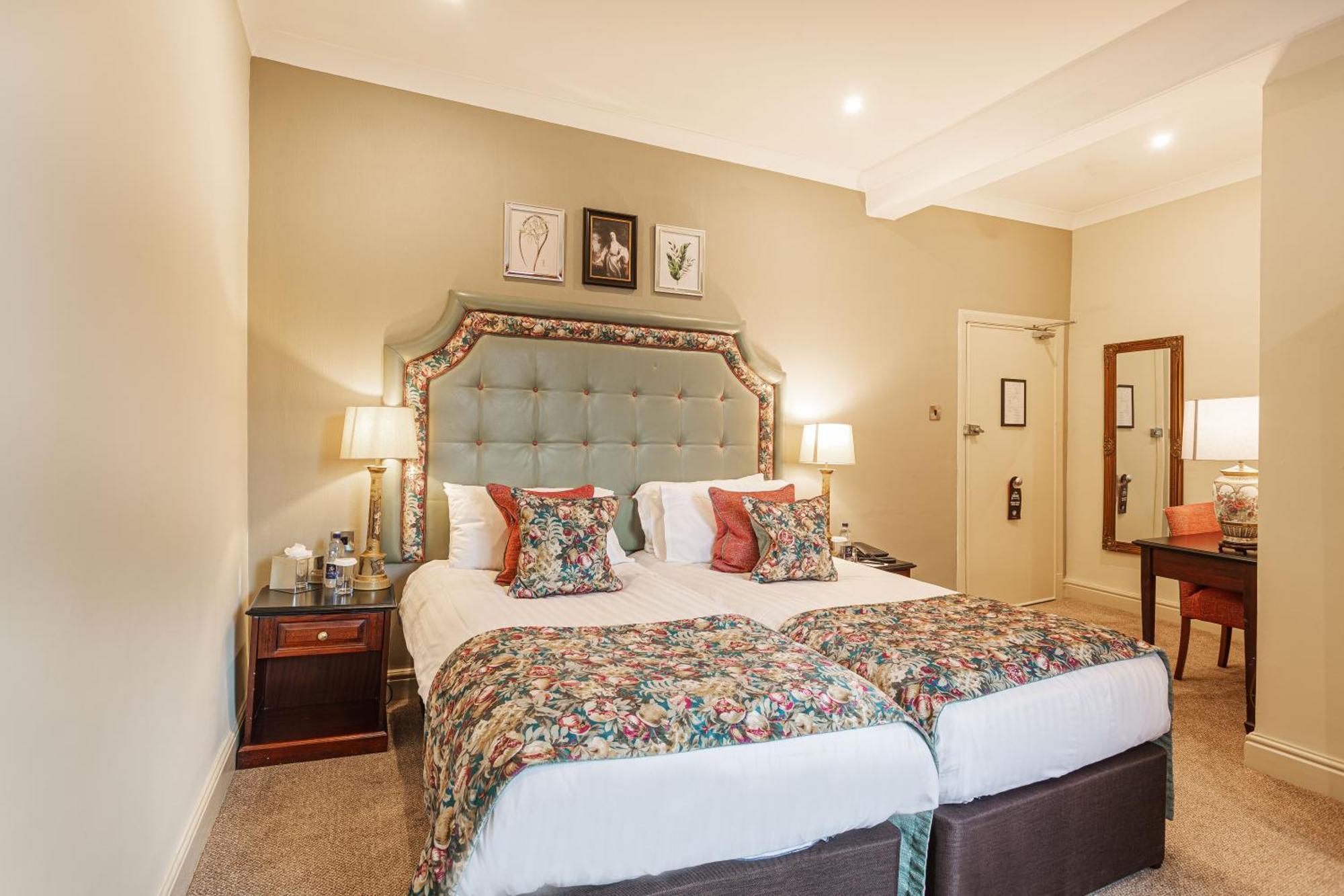 The Wynnstay Hotel, Oswestry, Shropshire Εξωτερικό φωτογραφία